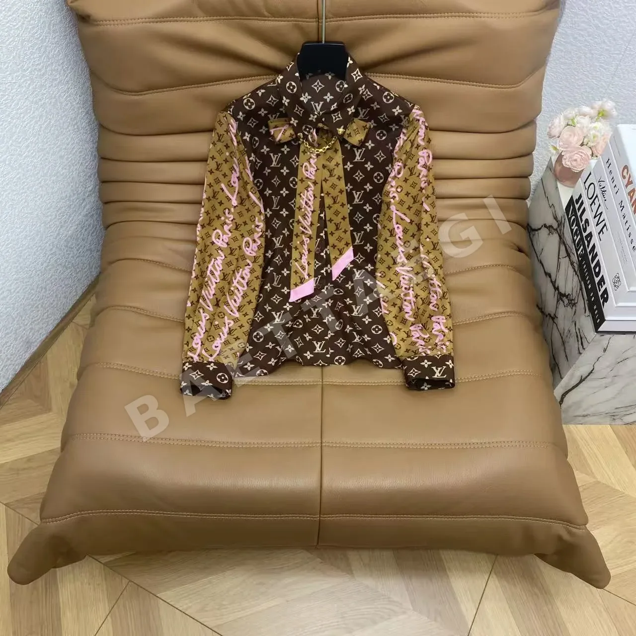 루이비통 모노그램 핑크 그래피티 실크 셔츠 상세 이미지 3