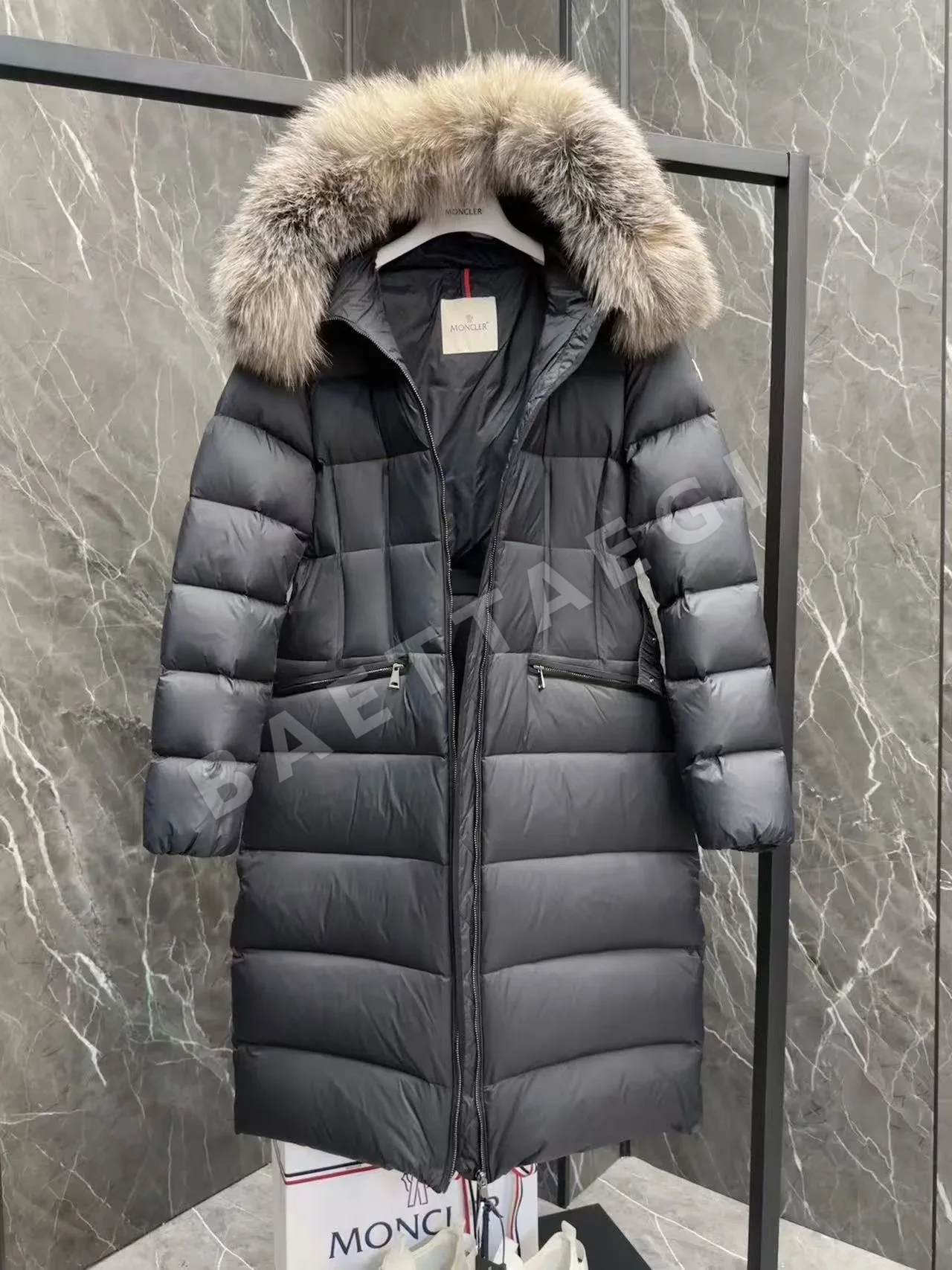 몽클레르 보에딕 여자 패딩 상세 이미지 5