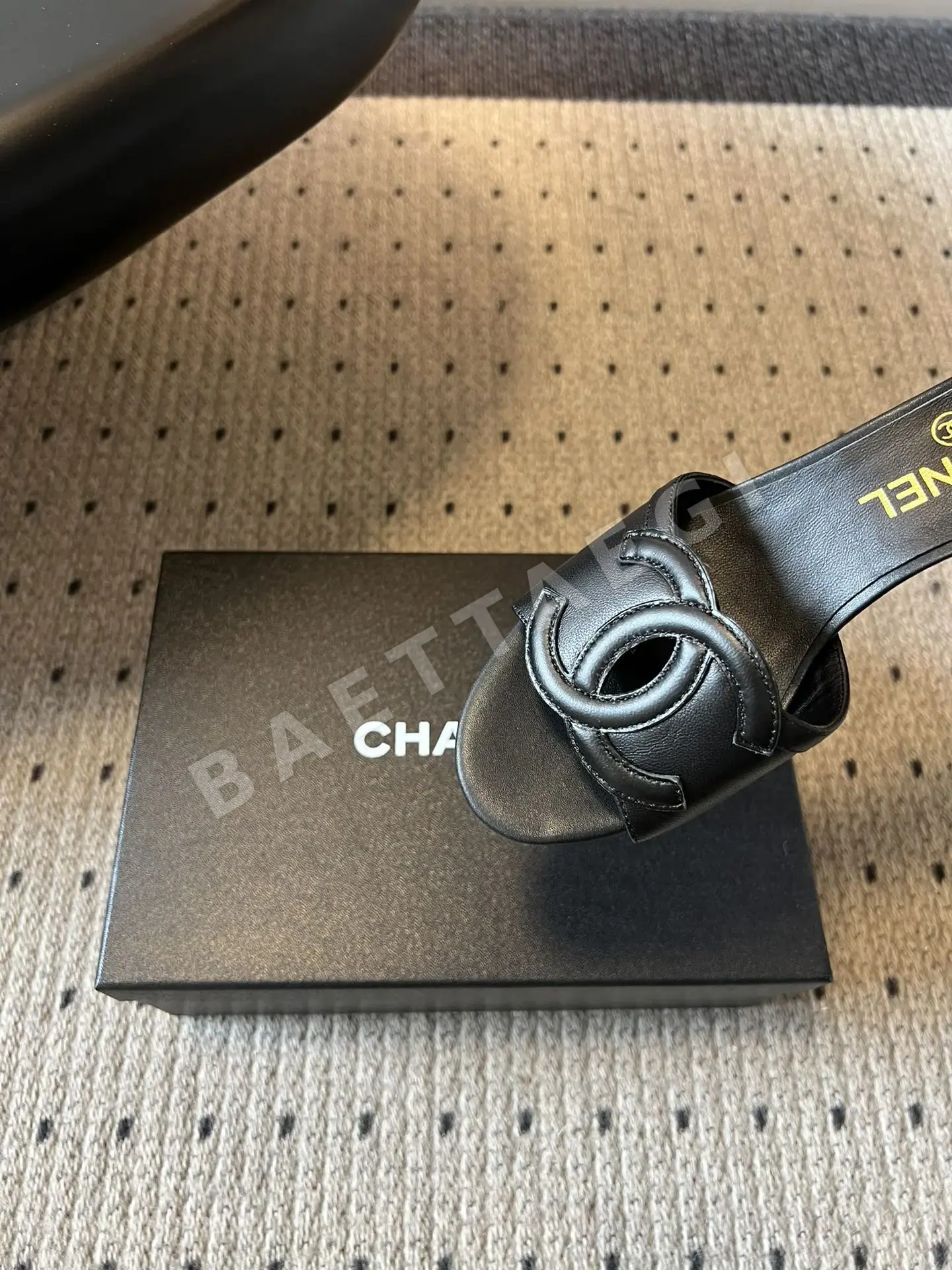 샤넬 더블 C 버클 스틸레토 힐 슬라이더 상세 이미지 7