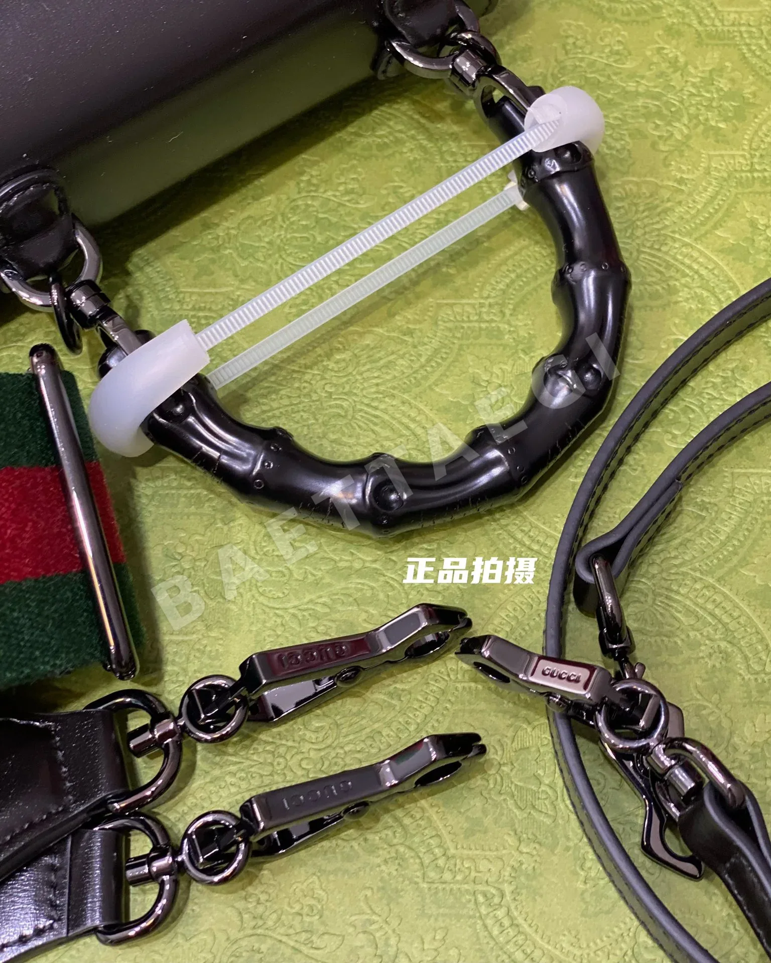 구찌 뉴레트로 뱀부 가방 상세 이미지 5