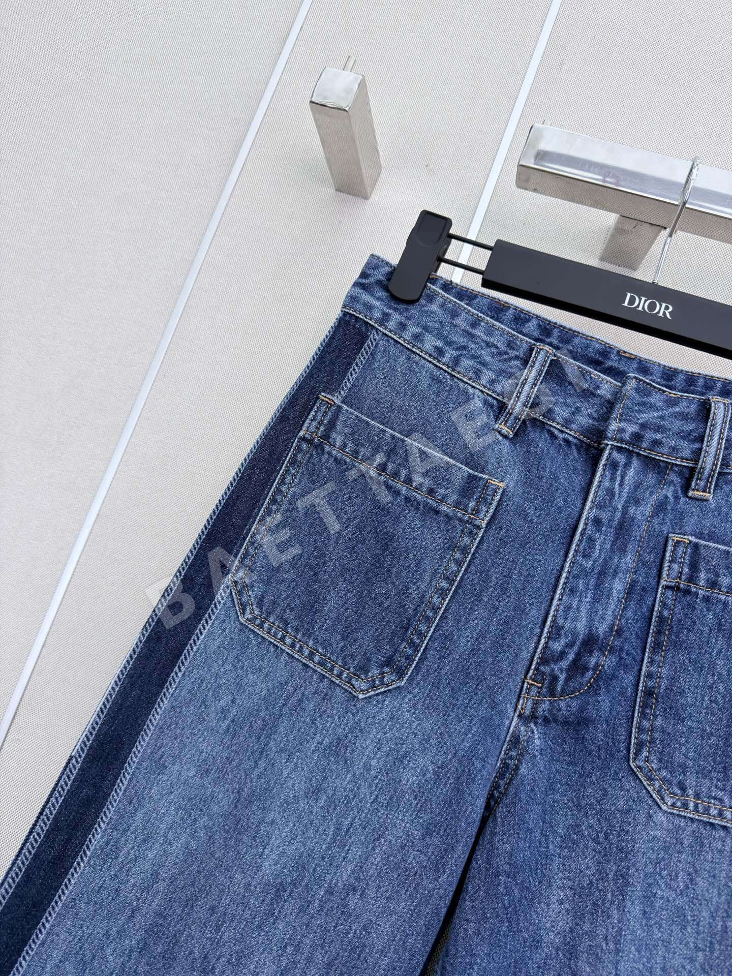 디올 여성 긴팔 티셔츠 상세 이미지 5