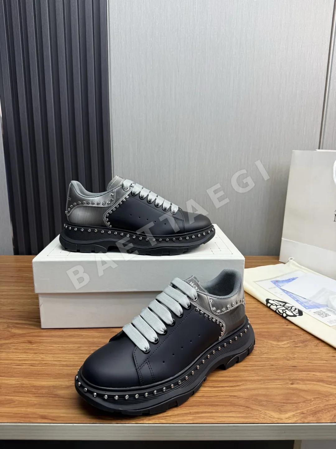 알렉산더맥퀸 메시 스니커즈 상세 이미지 4