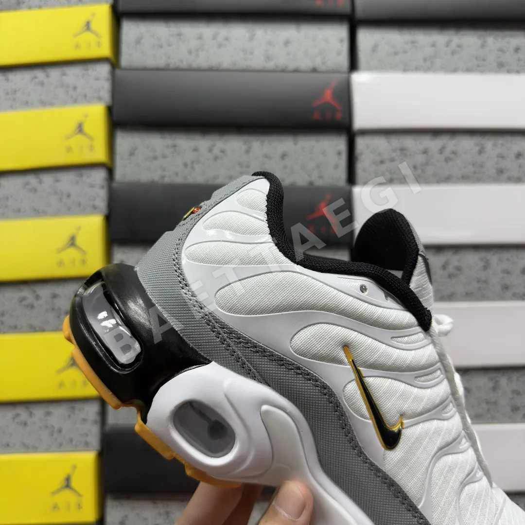 나이키 [BD] 에어 맥스 플러스 CN0142-015 201862 Nike Air Max Plus 상세 이미지 9