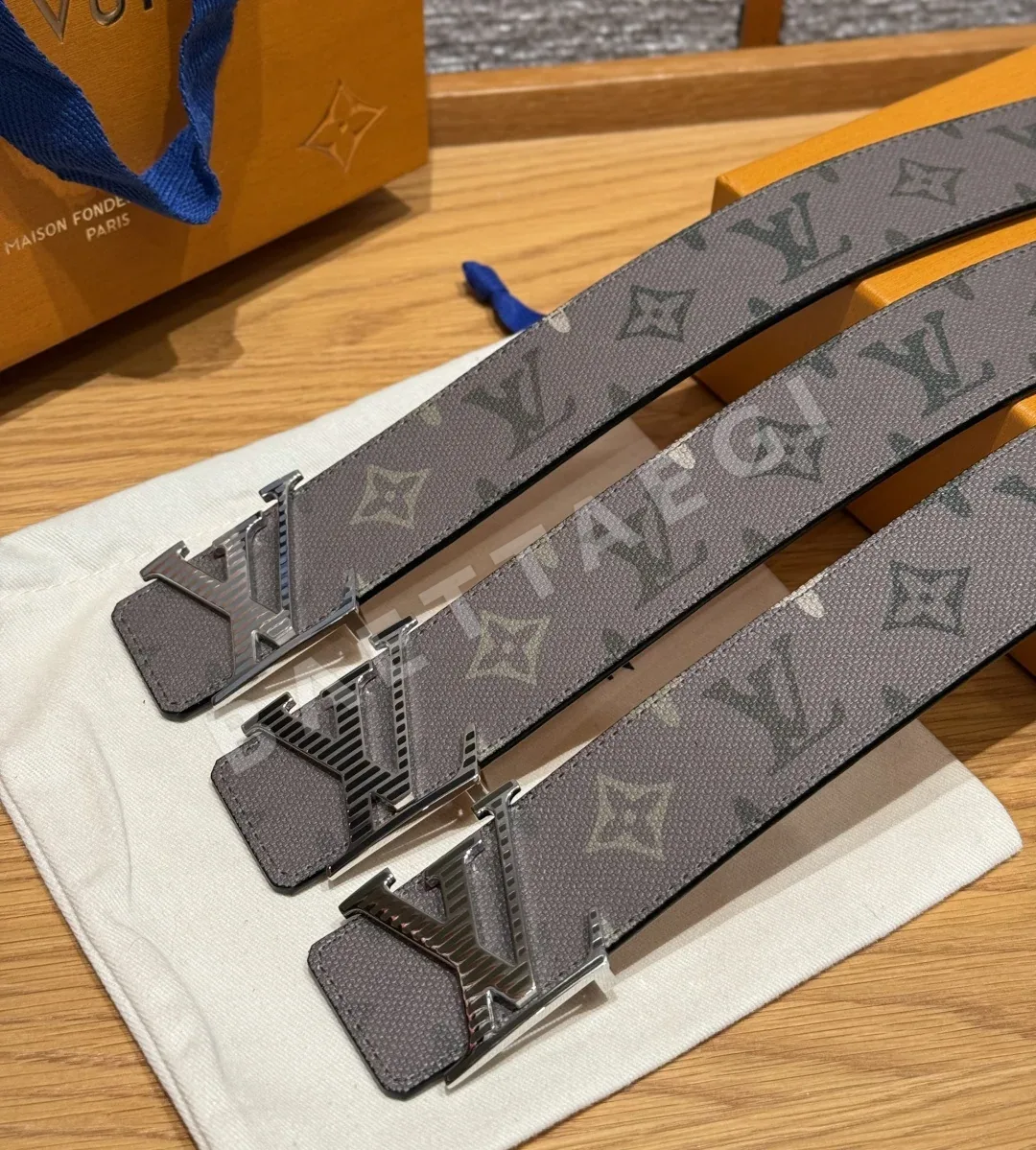 루이비통 디멘션 모노그램 헤리티지 40mm 리버시블 벨트 상세 이미지 5