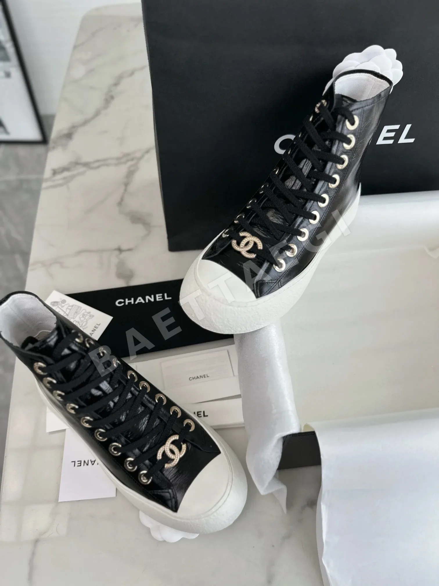 샤넬 엄지발가락 주름 블랙 하이탑 스니커즈 3398 상세 이미지 6