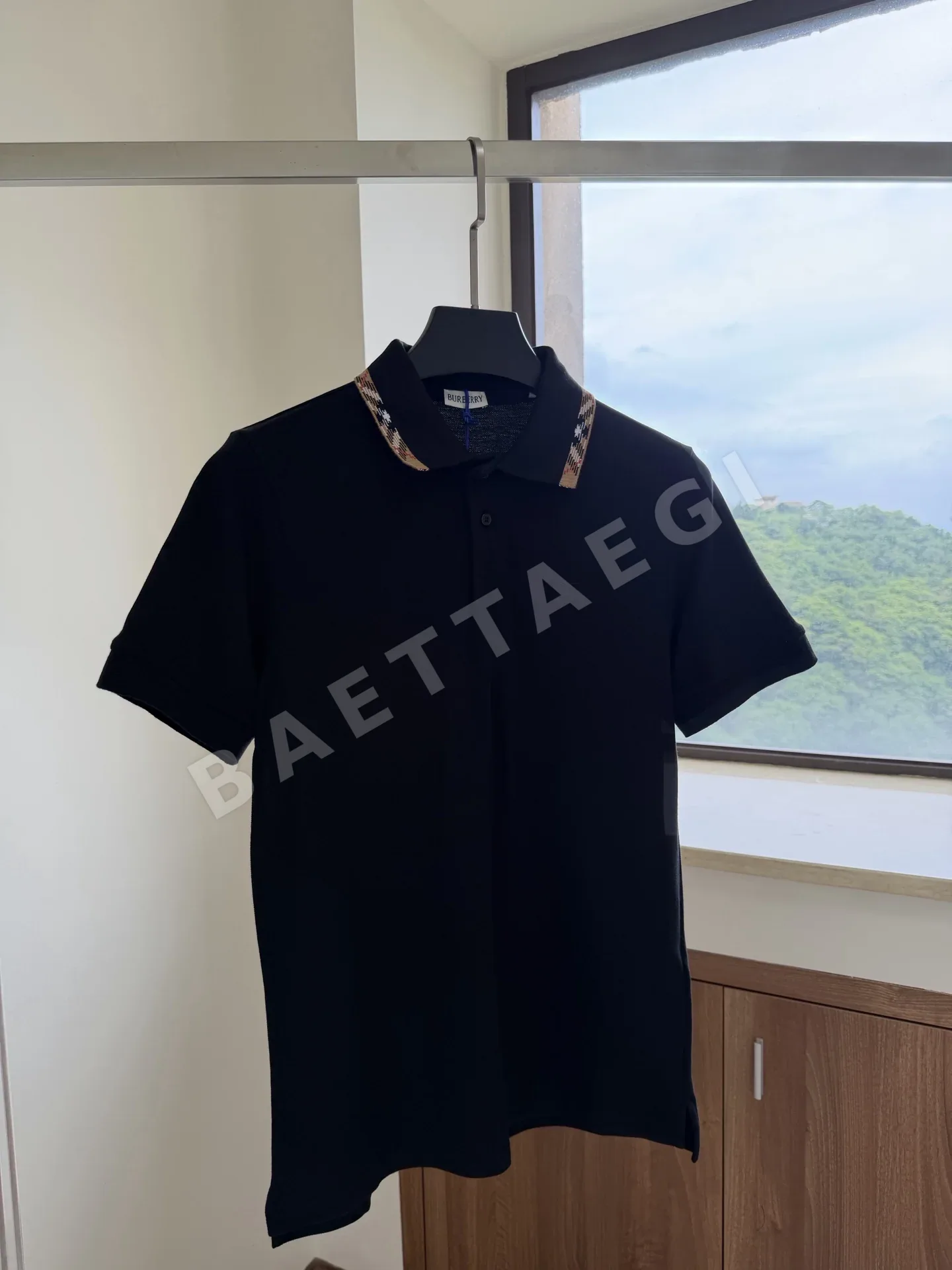 버버리 클래식 체크 카라 반팔 티셔츠 상세 이미지 2