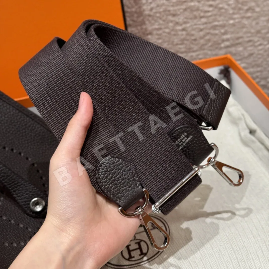 에르메스 에블린 23 크레망스 가죽 가방 상세 이미지 10