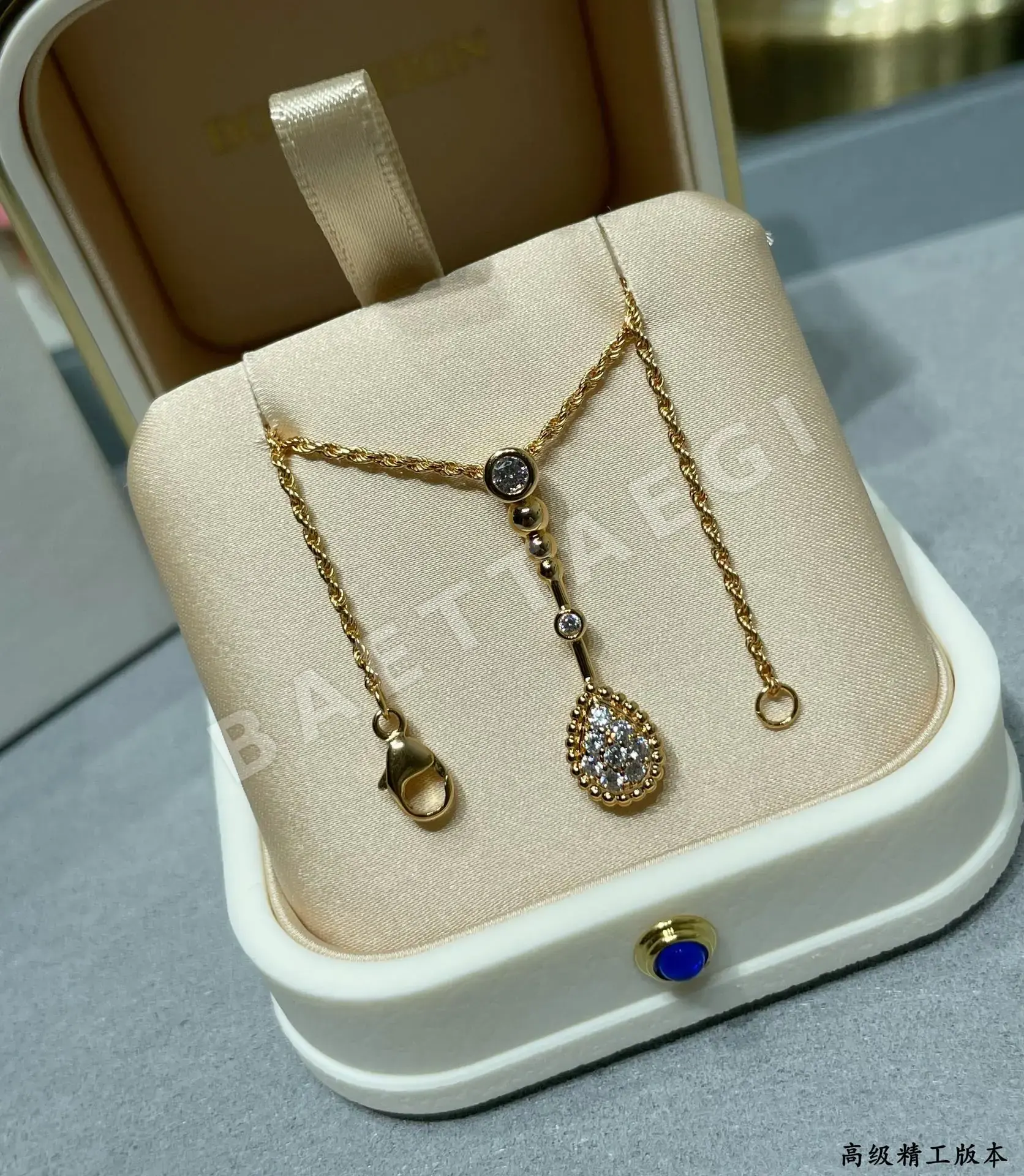 부쉐론 롱 티어드롭 골드 목걸이 상세 이미지 6