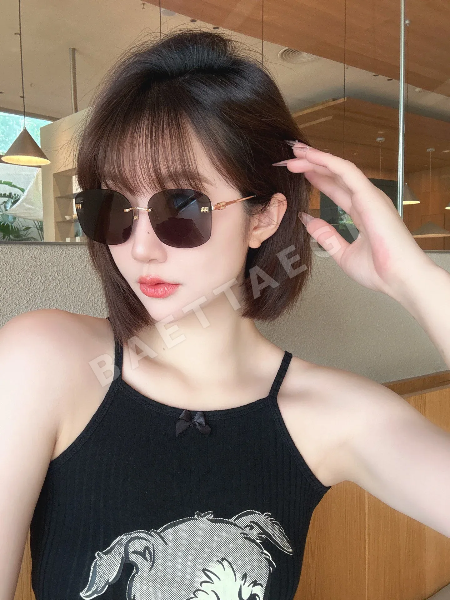 미우미우 VMU 73 ZS 선글라스 상세 이미지 5