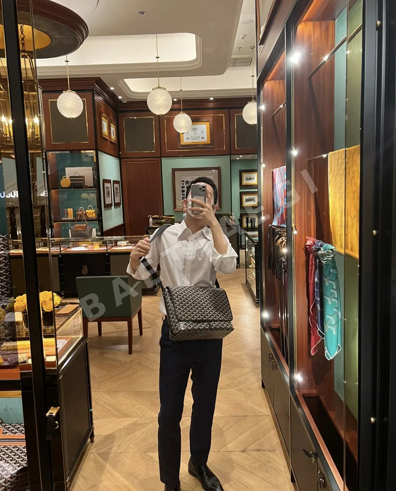 고야드 카페티앙 숄더 가방 상세 이미지 3