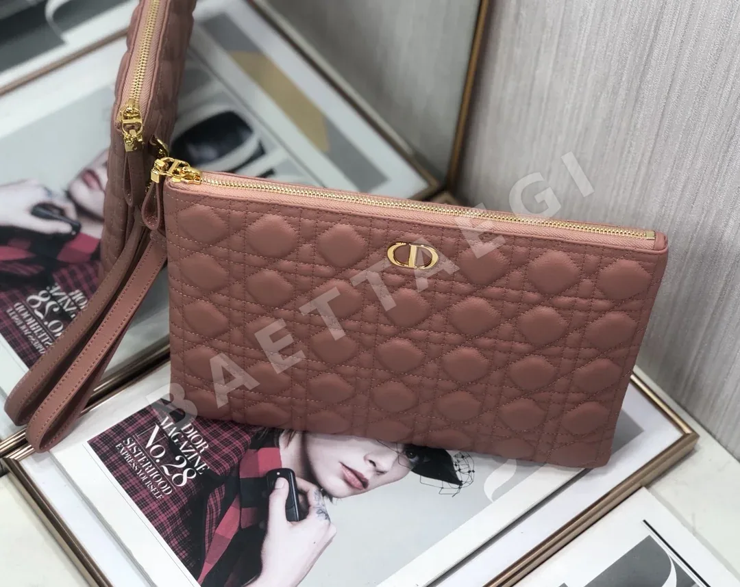 디올 카로 데일리 클러치 가방 상세 이미지 4