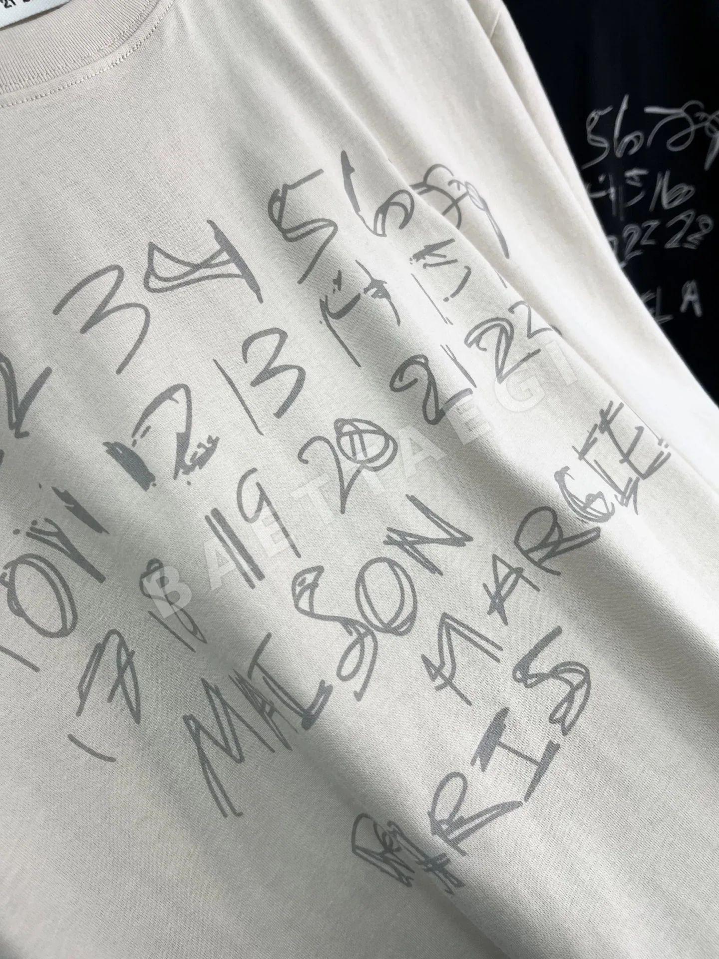 마르지엘라 레터링 패턴 반팔 티셔츠 상세 이미지 7