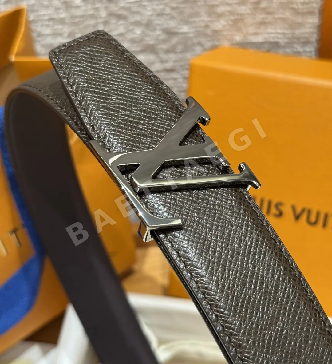 루이비통 헤리티지 35mm 리버시블 벨트 상세 이미지 4