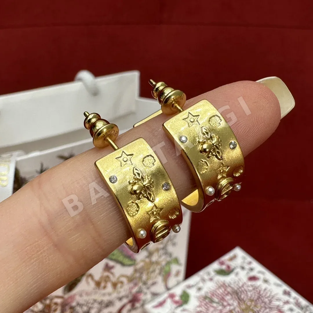 디올 멀티 엠보스 후프 귀걸이 178059