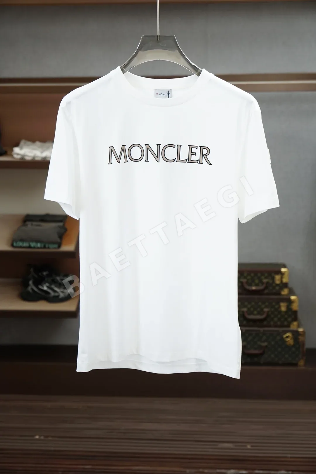 몽클레르 남성 크루넥 반팔 티셔츠 133055