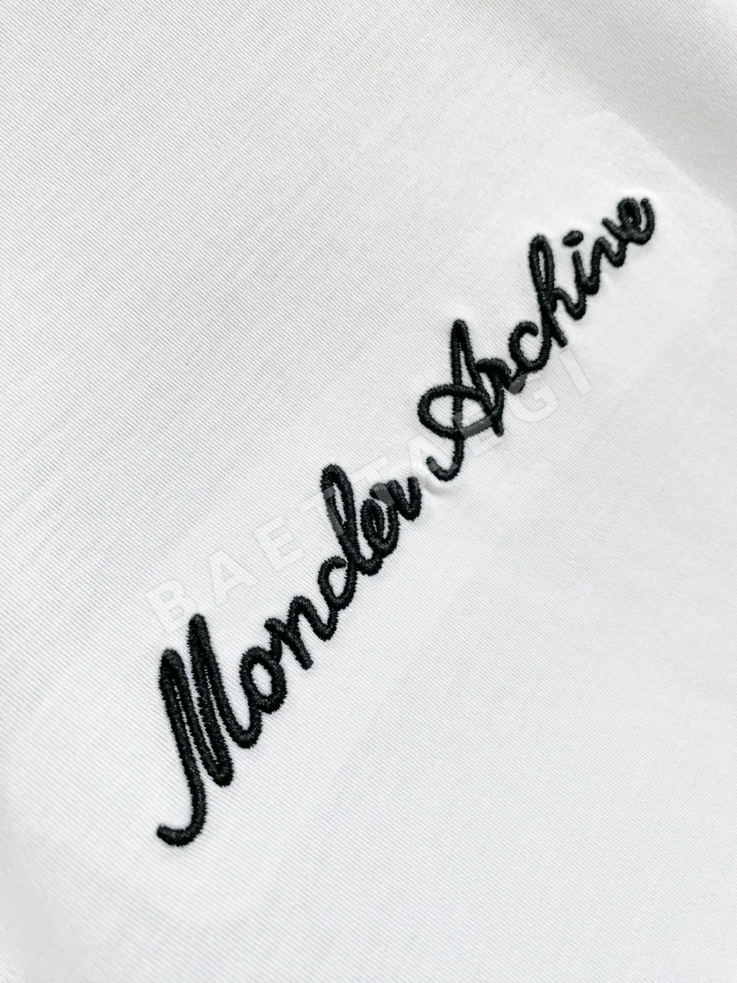 몽클레르 남성 크루넥 반팔 티셔츠 상세 이미지 4