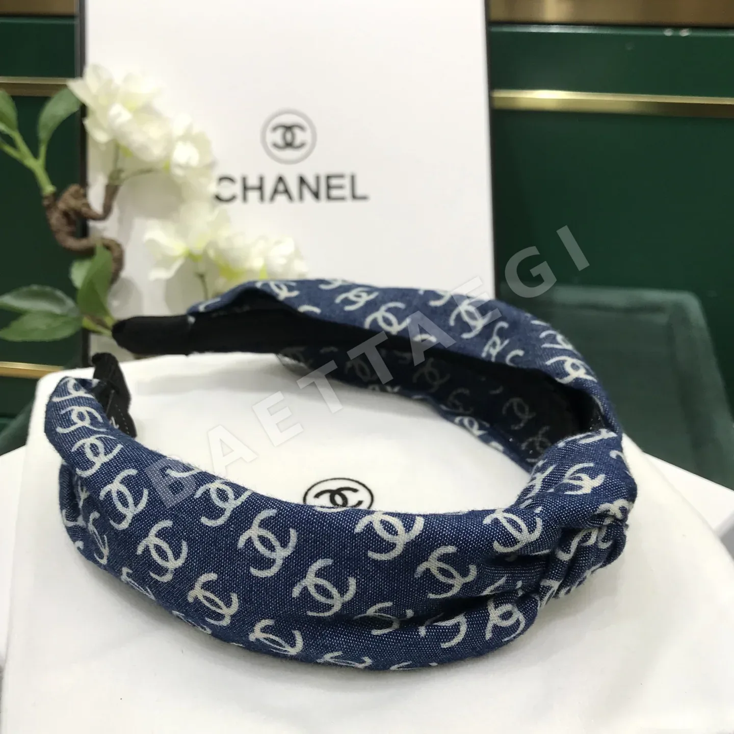 샤넬 클래식 더블 C 로고 블루 헤어밴드 상세 이미지 2