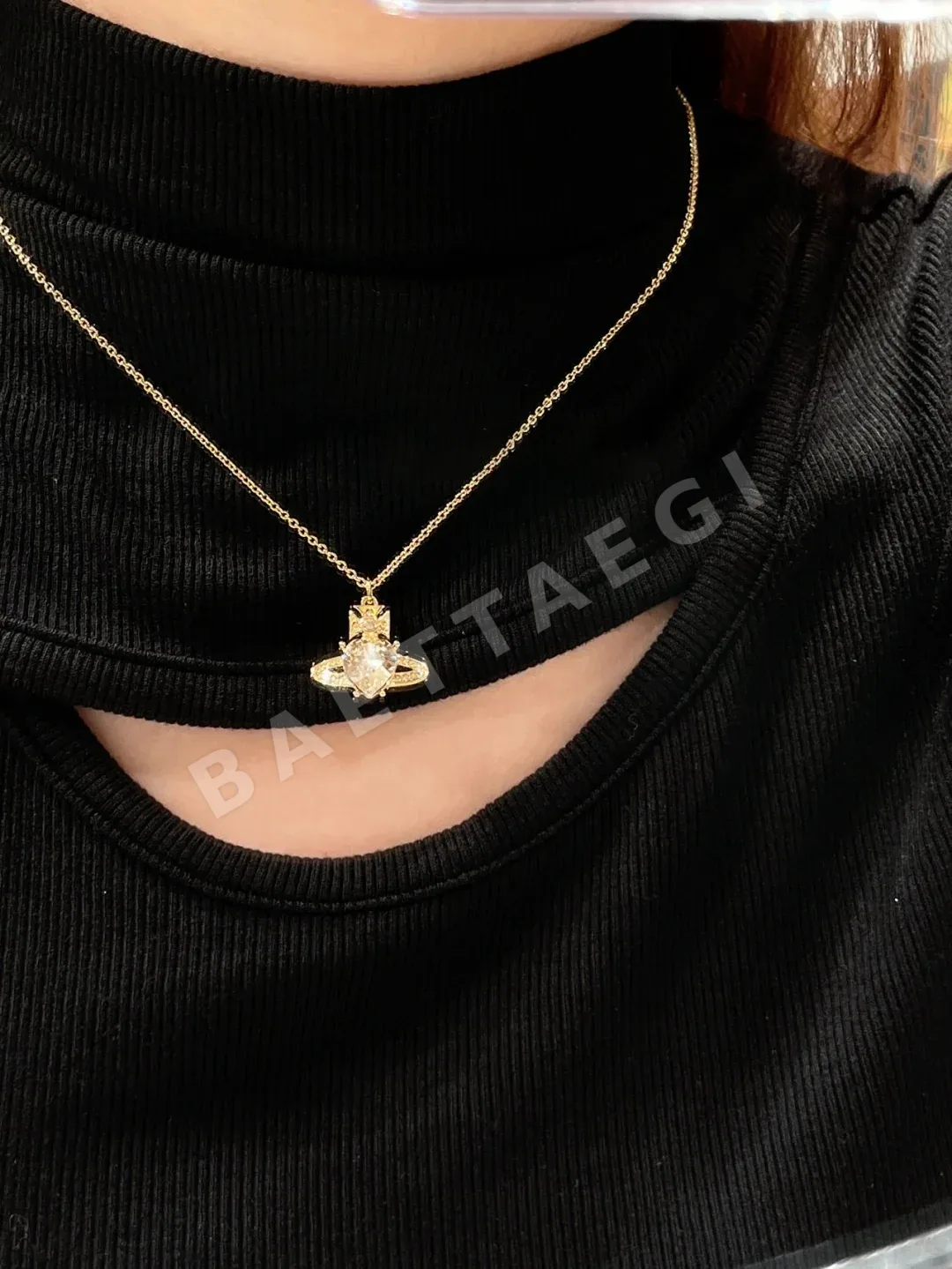 비비안웨스트우드 스와로브스키 크리스털 토성 목걸이 상세 이미지 3