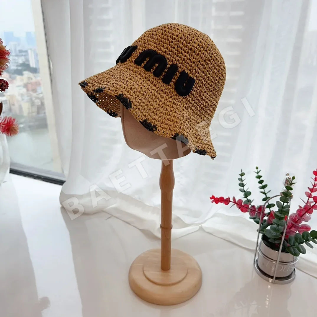 미우미우 모자 81169 Miu Miu Cap