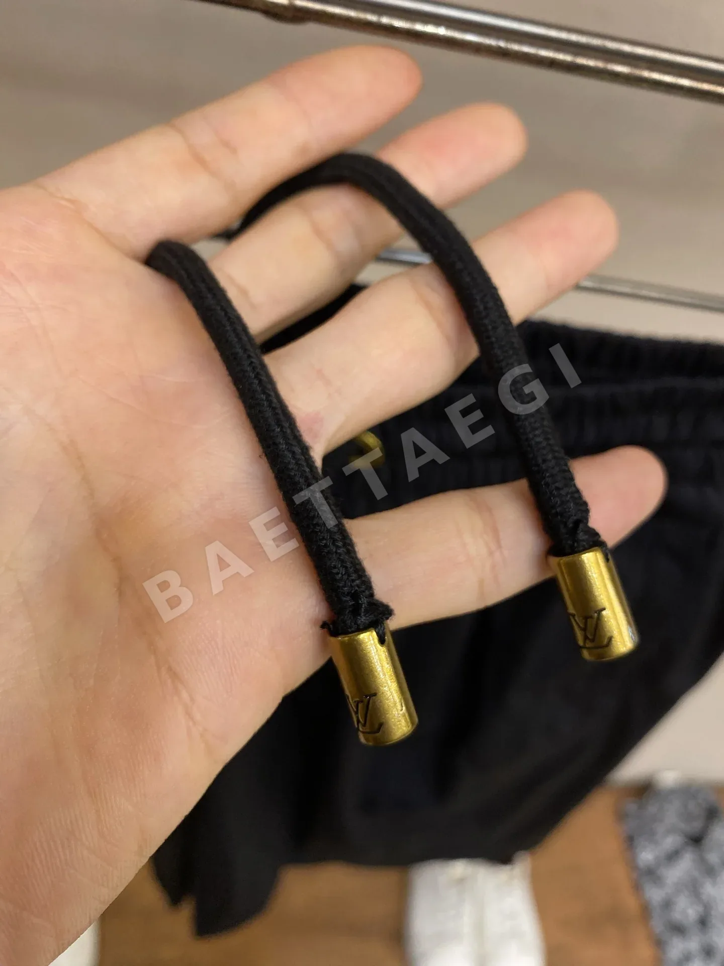 루이비통 남성 반바지 53069 Louis Vuitton Shorts 상세 이미지 4