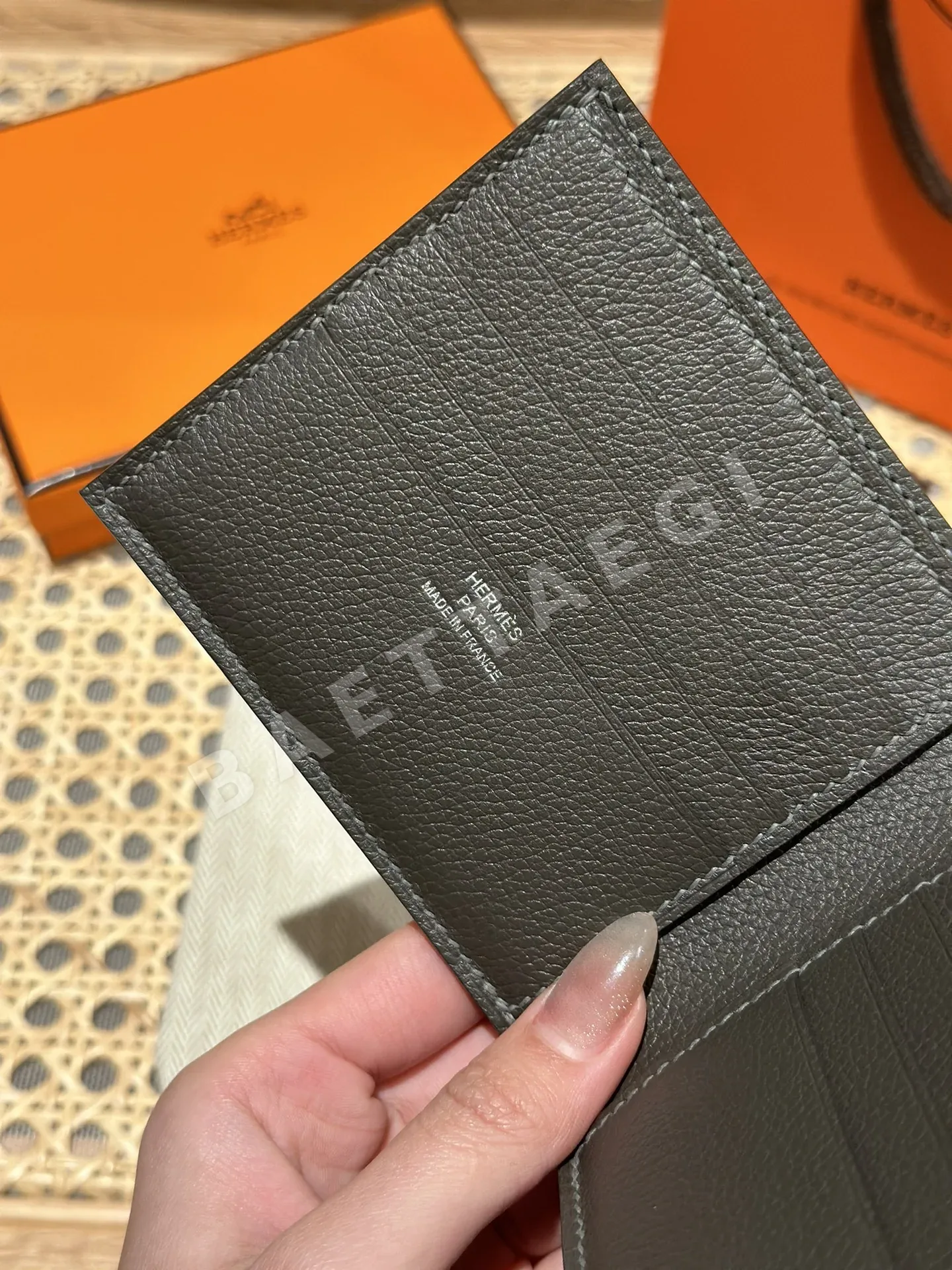 에르메스 프랑스산 소가죽 짧은 지갑 상세 이미지 2