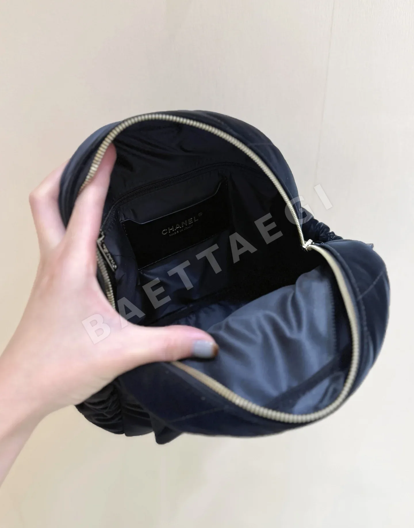 샤넬 25N 코코네이지 벨벳 백팩 AS5679 상세 이미지 8