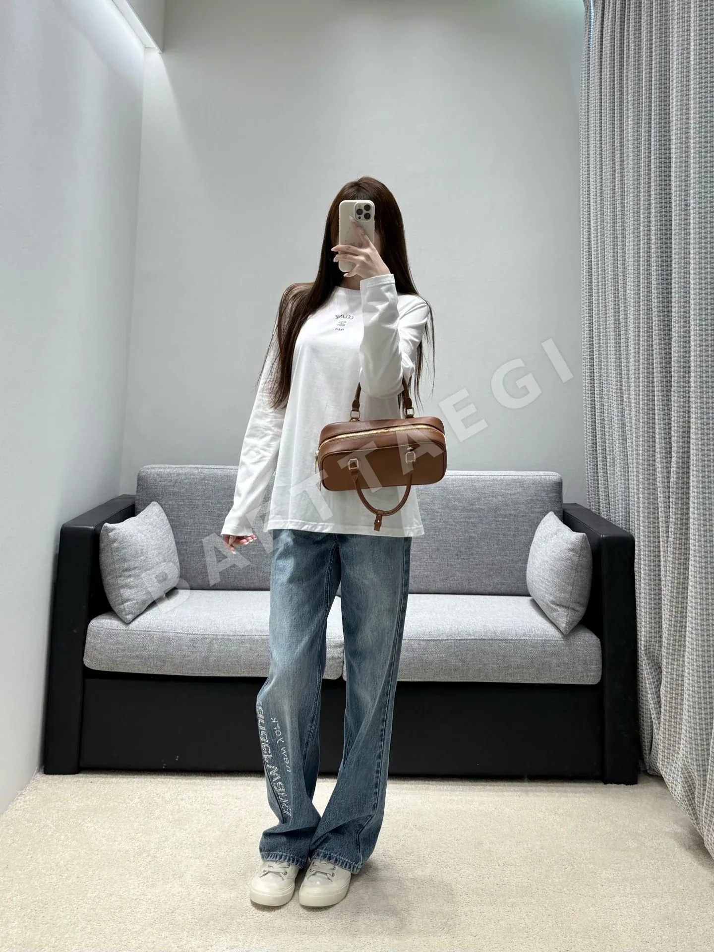 셀린느 블랙 화이트 크루넥 긴팔 티셔츠 상세 이미지 4