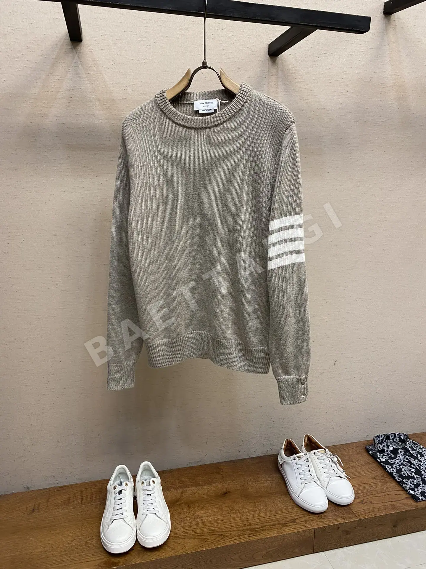 톰브라운 울 크루넥 니트 스웨터 207664