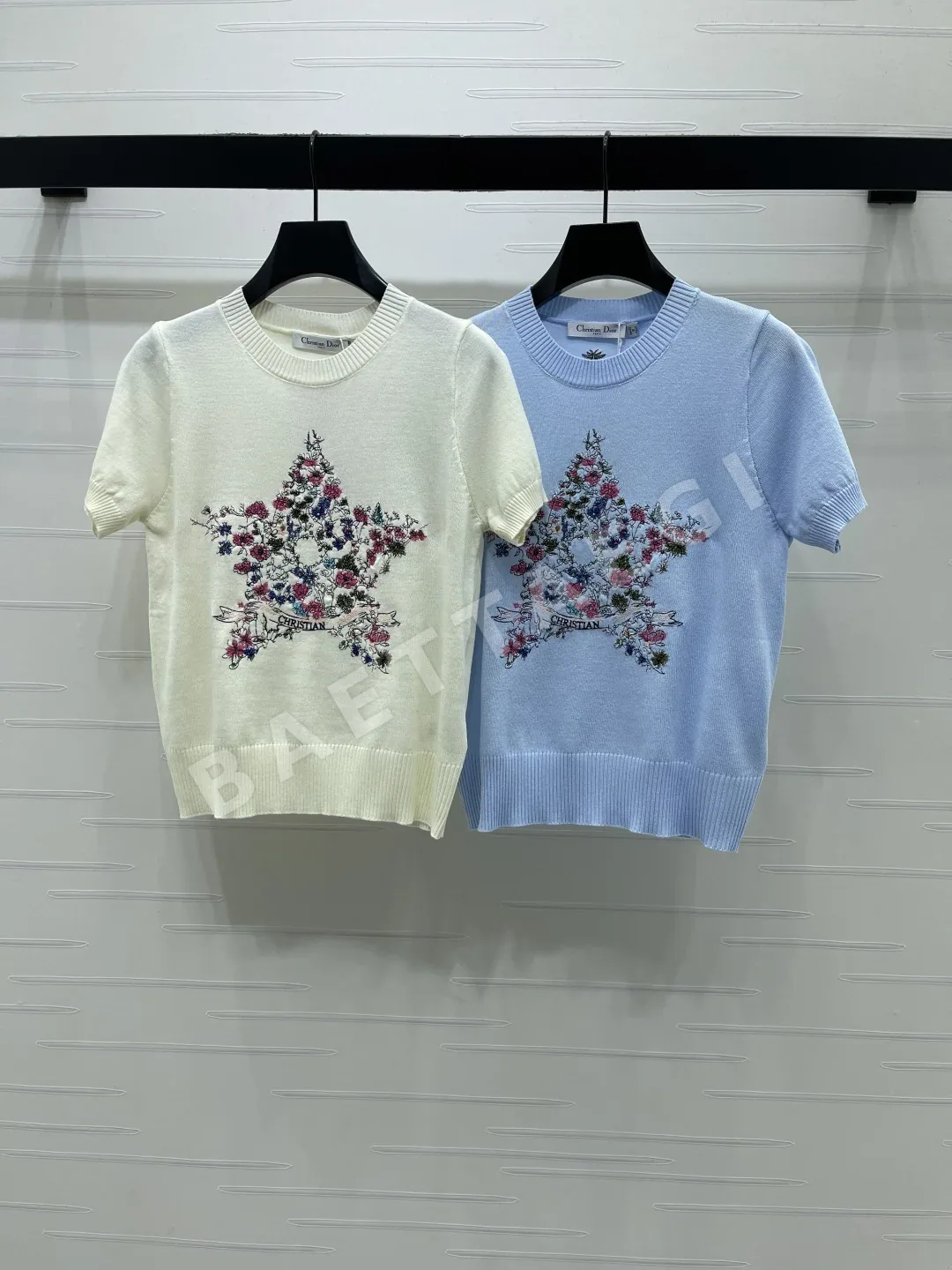 디올 펜타그램 자수 라운드넥 울 니트 반팔 탑 51905