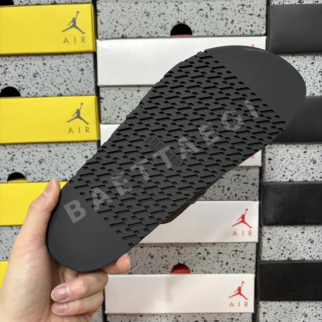 에르메스 [YX] 카키 205770 Hermes Chypre Sandal 상세 이미지 8