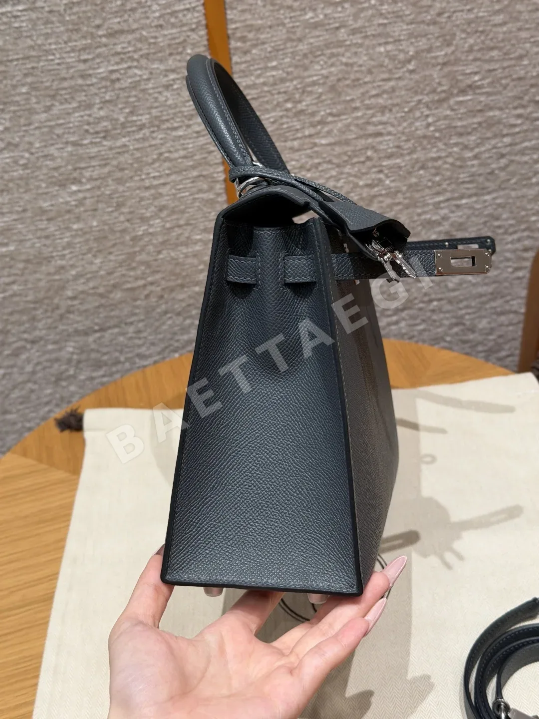 에르메스 켈리 더스티 그레이 가죽 가방 상세 이미지 2