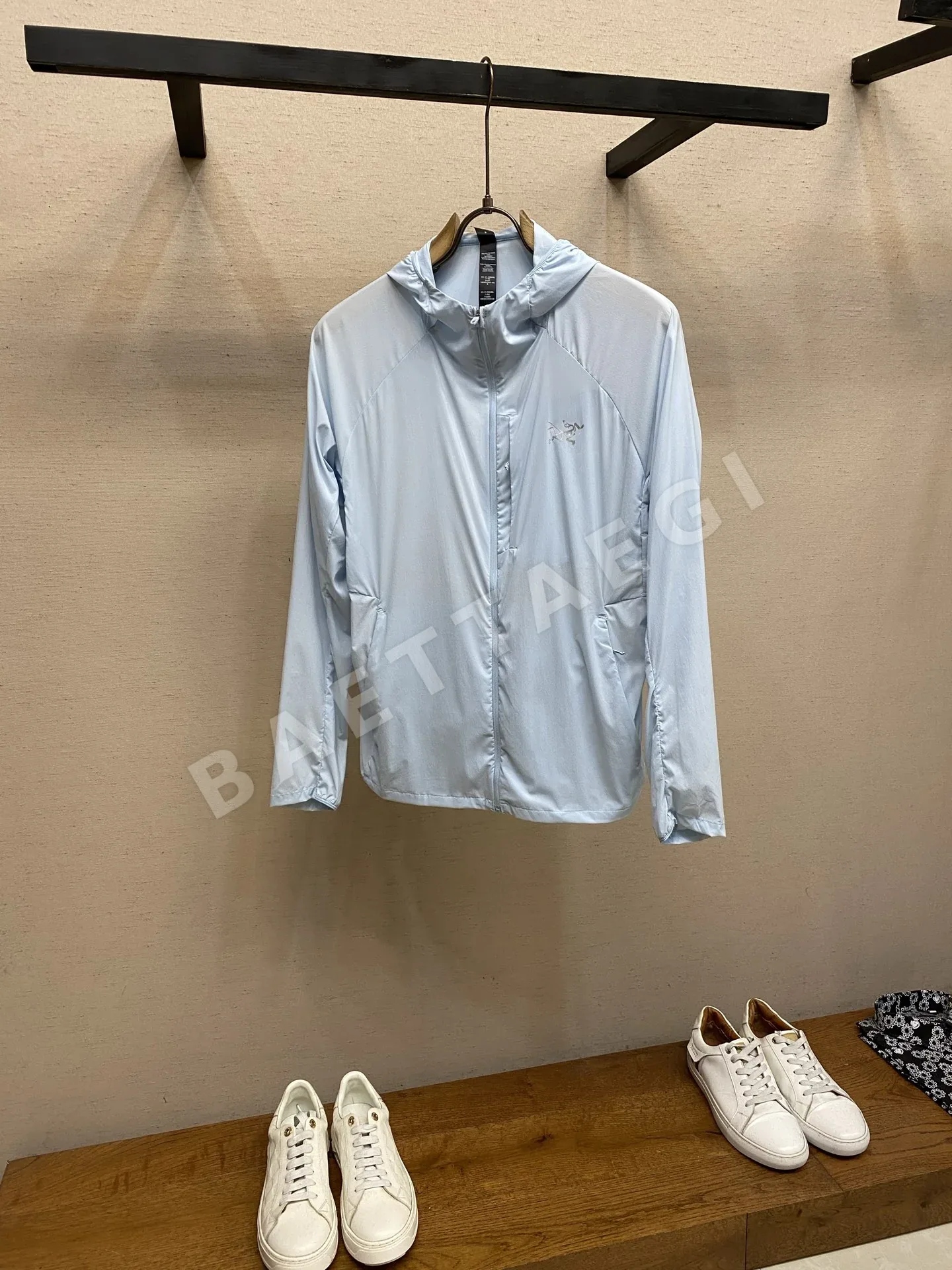 아크테릭스 남성 초경량 자외선 차단 자켓 135507
