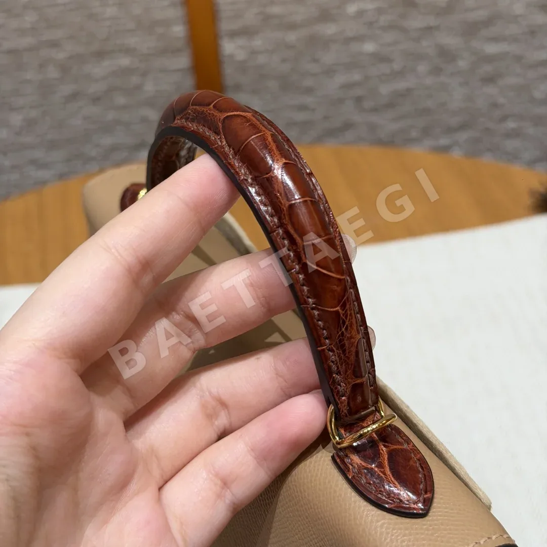 에르메스 미니 켈리 2 악어가죽 가방 상세 이미지 8