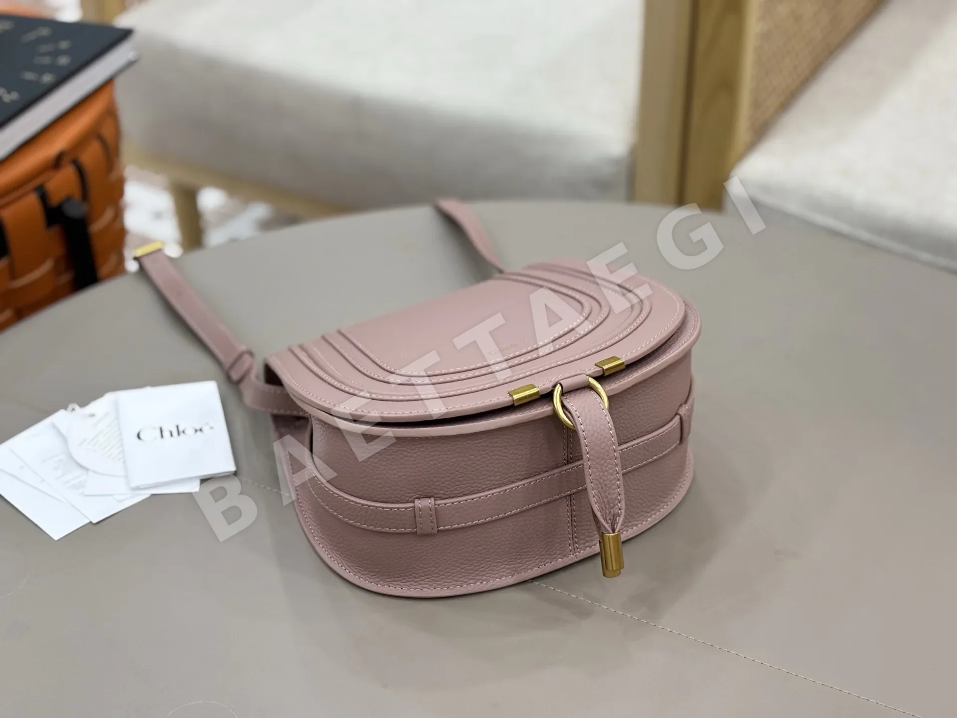 끌로에 마이시 사들러백 가방 상세 이미지 4