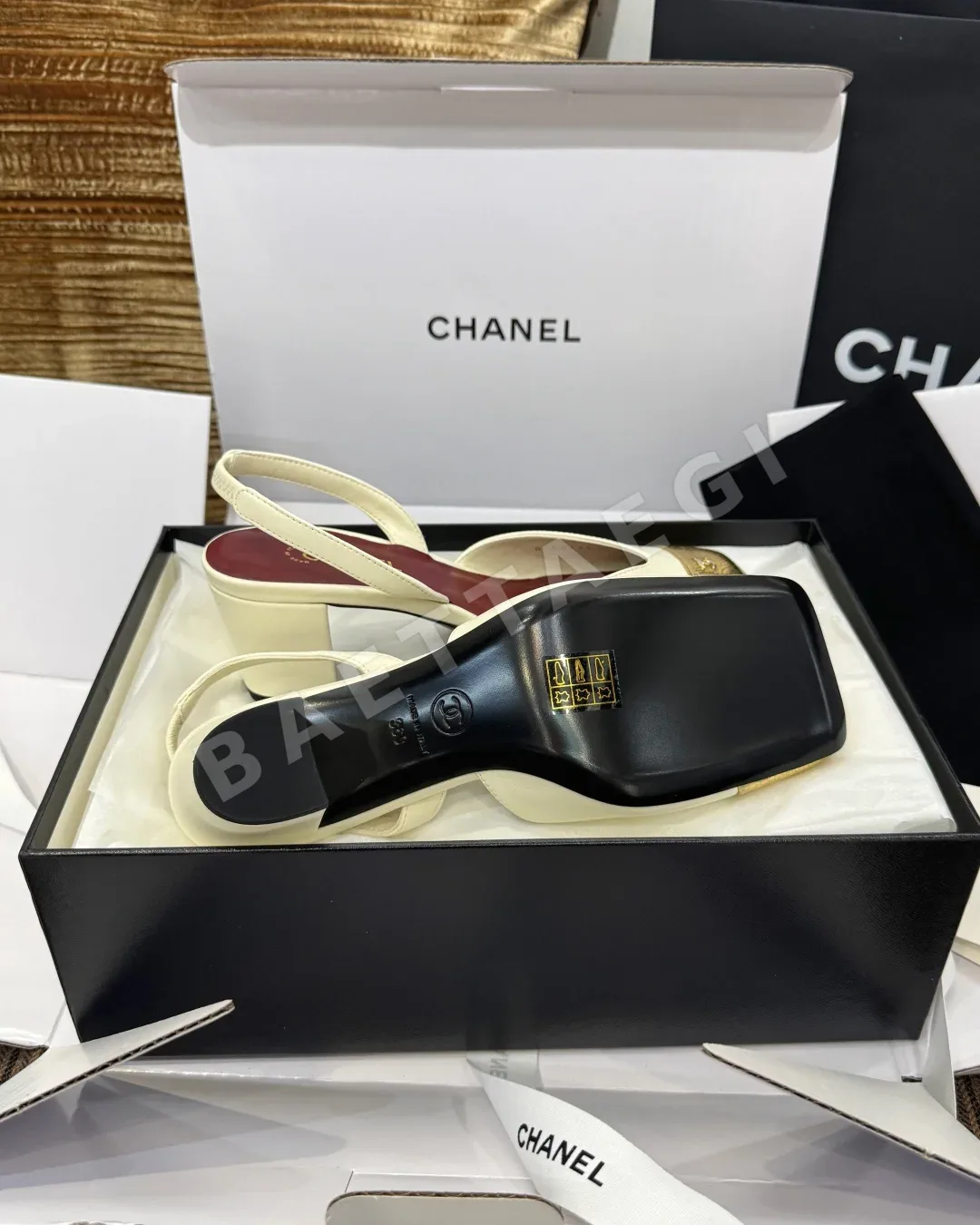 샤넬 스퀘어 토 컬러 블록 청키 힐 샌들 상세 이미지 9