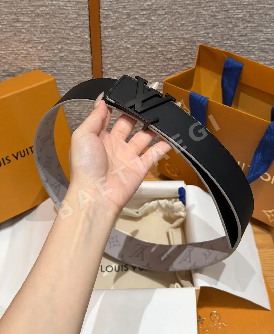 루이비통 이니셜 메탈 버클 40mm 리버시블 벨트 상세 이미지 5