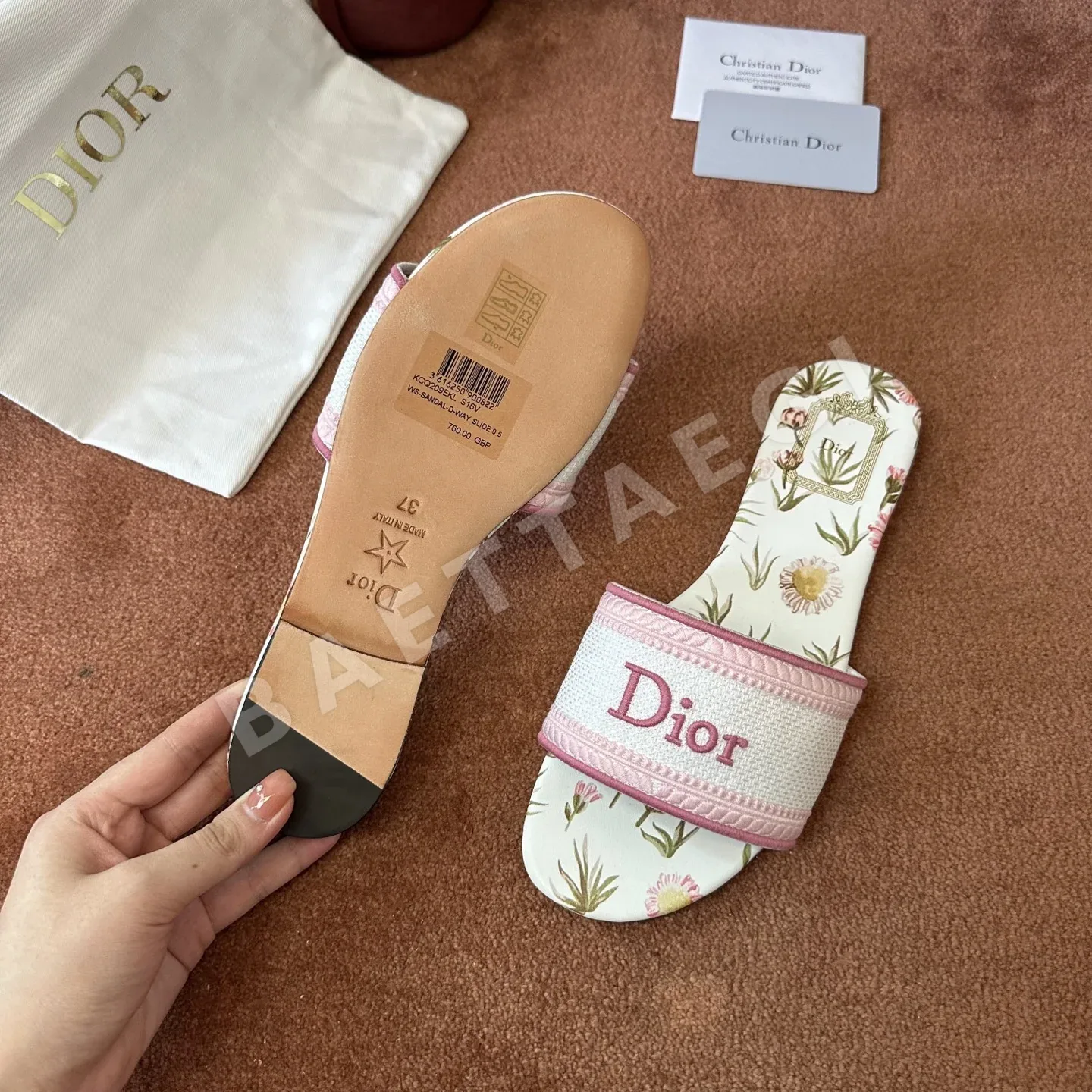 디올 디웨이 뮬 캔버스 로고 컴퓨터 자수 상세 이미지 6