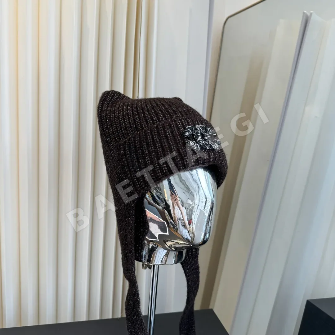 샤넬 이어 플랩 캡 185698