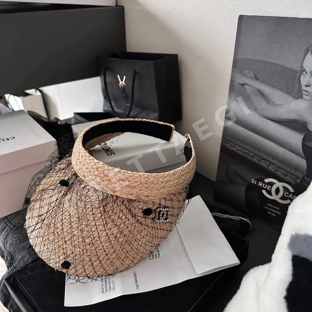 샤넬 메시 라피아 바이저 모자 82174