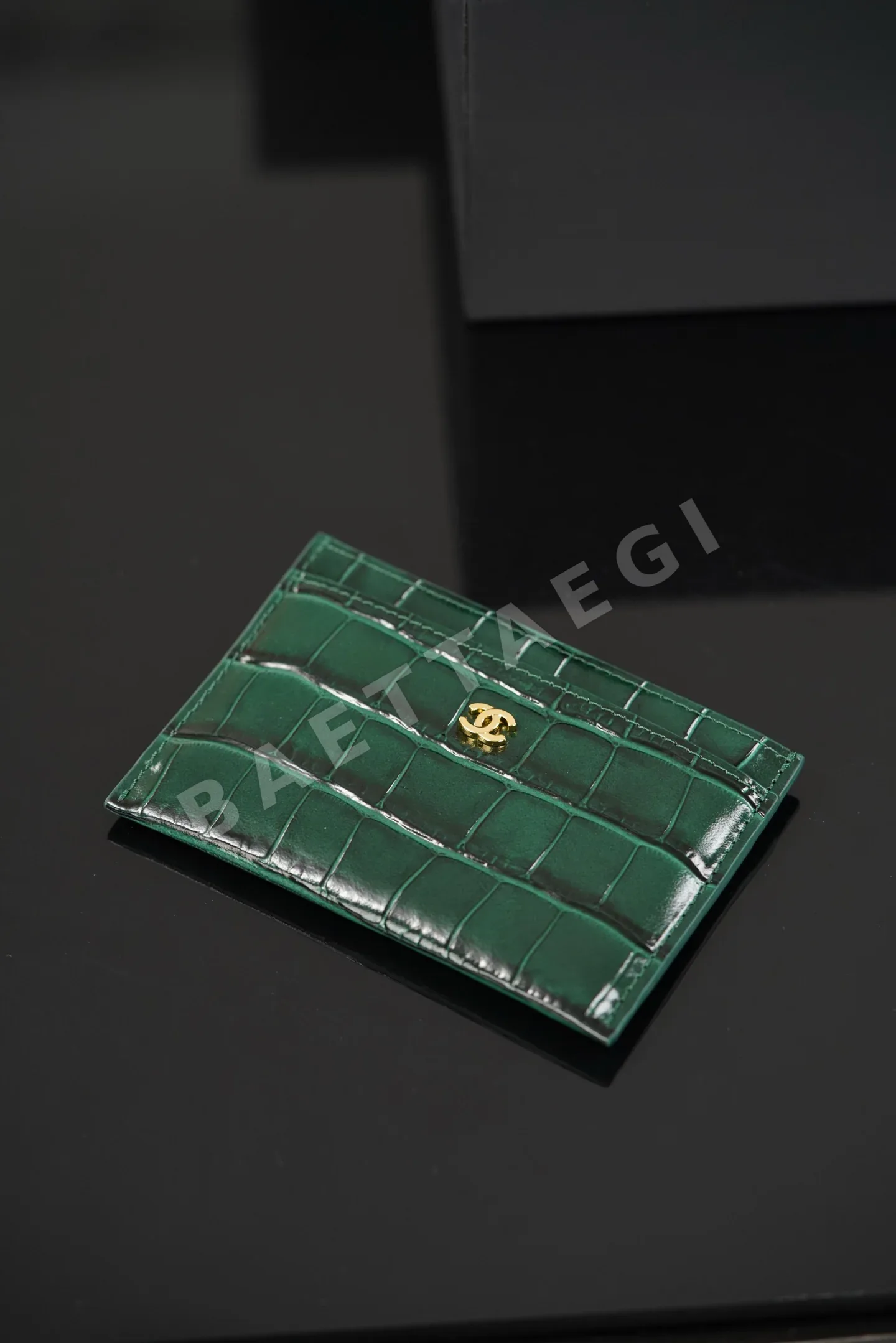 샤넬 크로커다일 엠보싱 카드홀더 지갑 상세 이미지 6