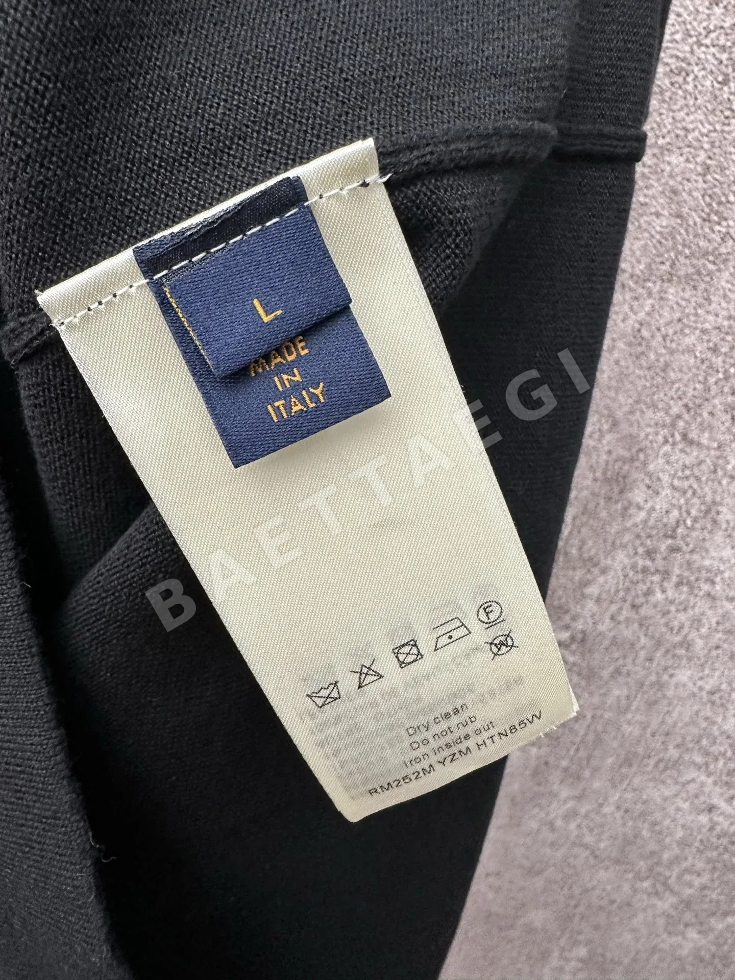 루이비통 프린트 라운드넥 오버핏 긴팔 맨투맨 여성의류 레플리카 상세 이미지 8
