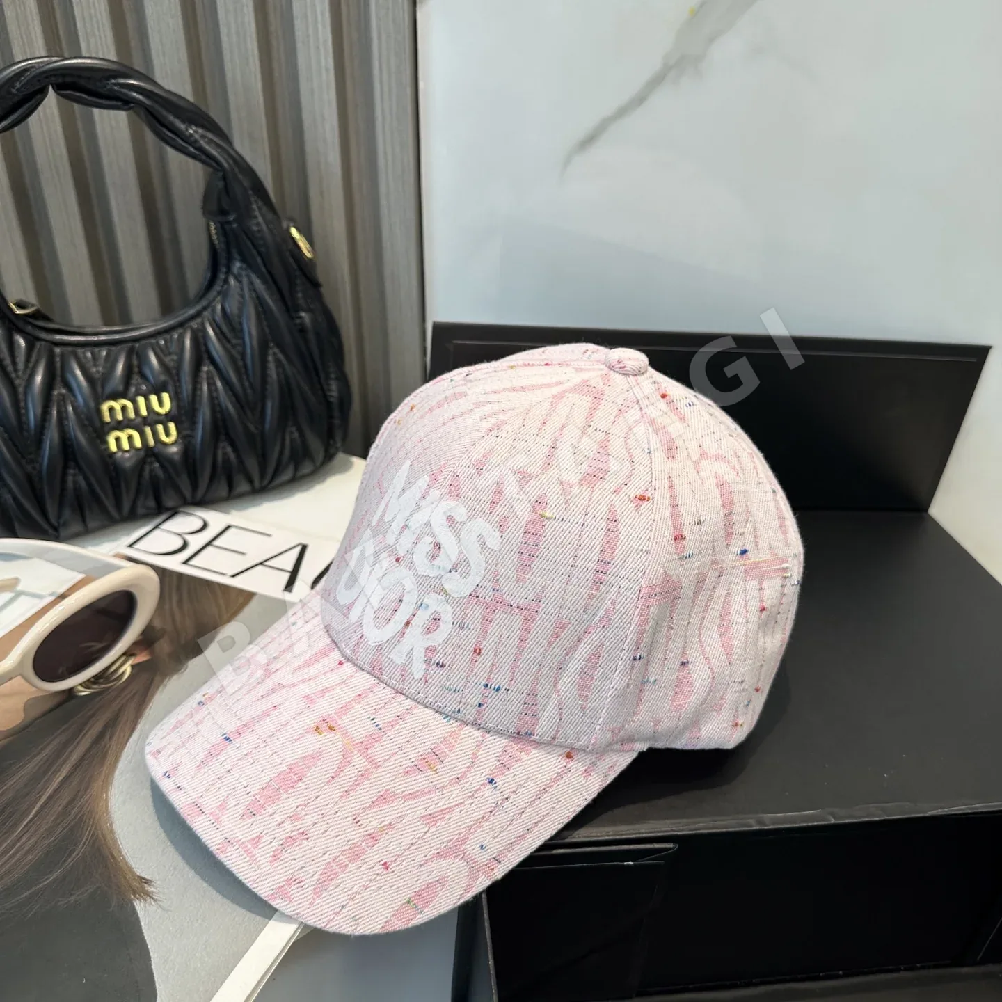 디올 미니멀 베이스볼 캡 상세 이미지 6