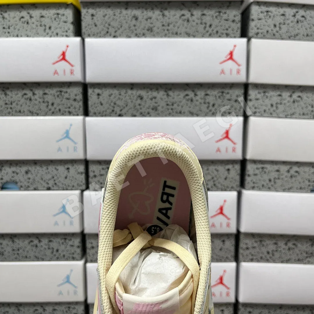 나이키 [FK] 조던 1 레트로 로우 OG SP IQ7604-100 201236 Nike Jordan 1 Retro Low OG SP 상세 이미지 7