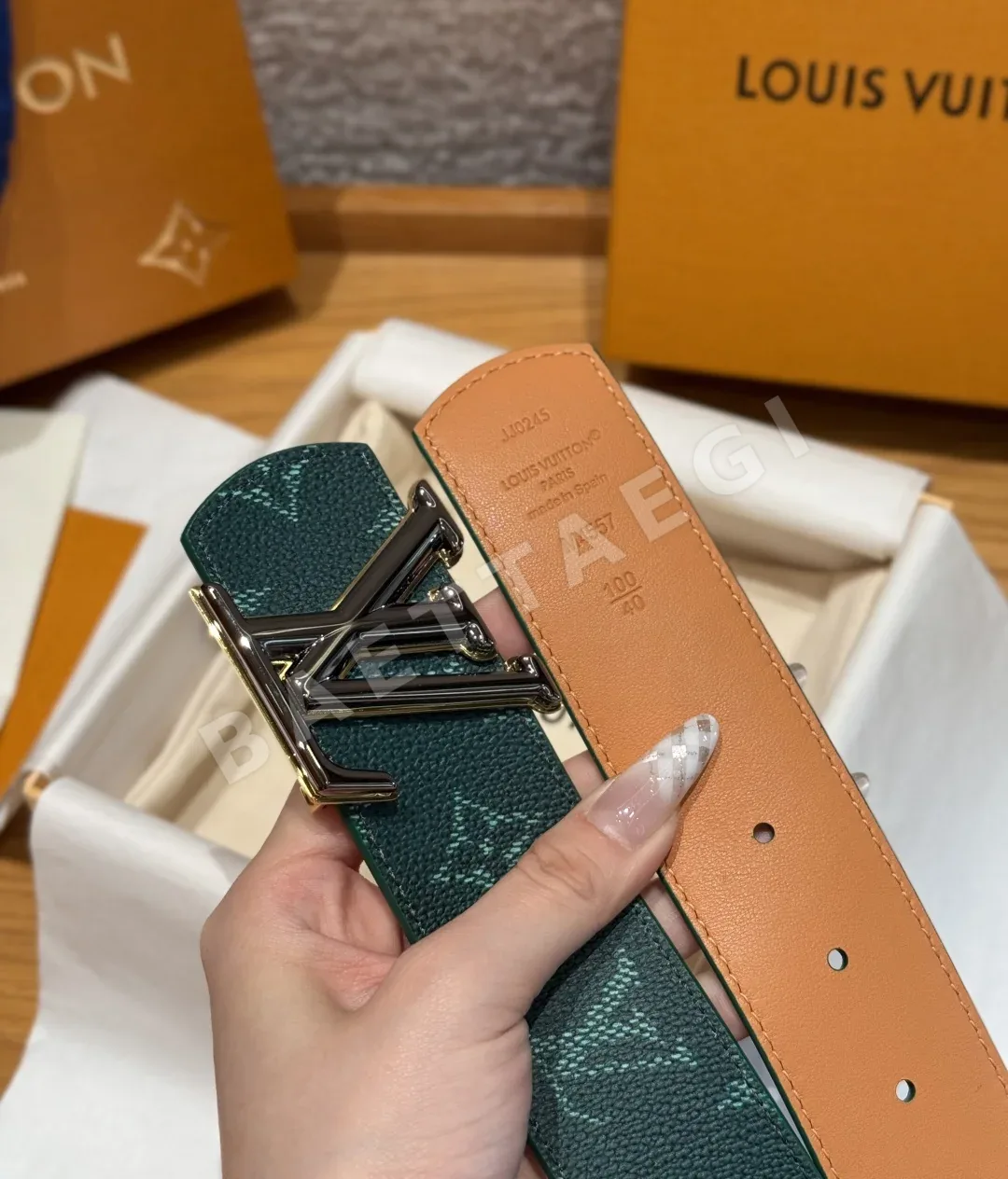 루이비통 디멘션 모노그램 헤리티지 40mm 리버시블 벨트 상세 이미지 6