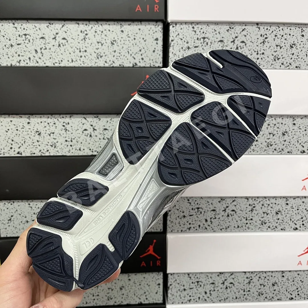 아식스 [M] 젤 NYC 1203A383-025 200506 Asics Gel-NYC Glacier Grey Gravel 상세 이미지 10