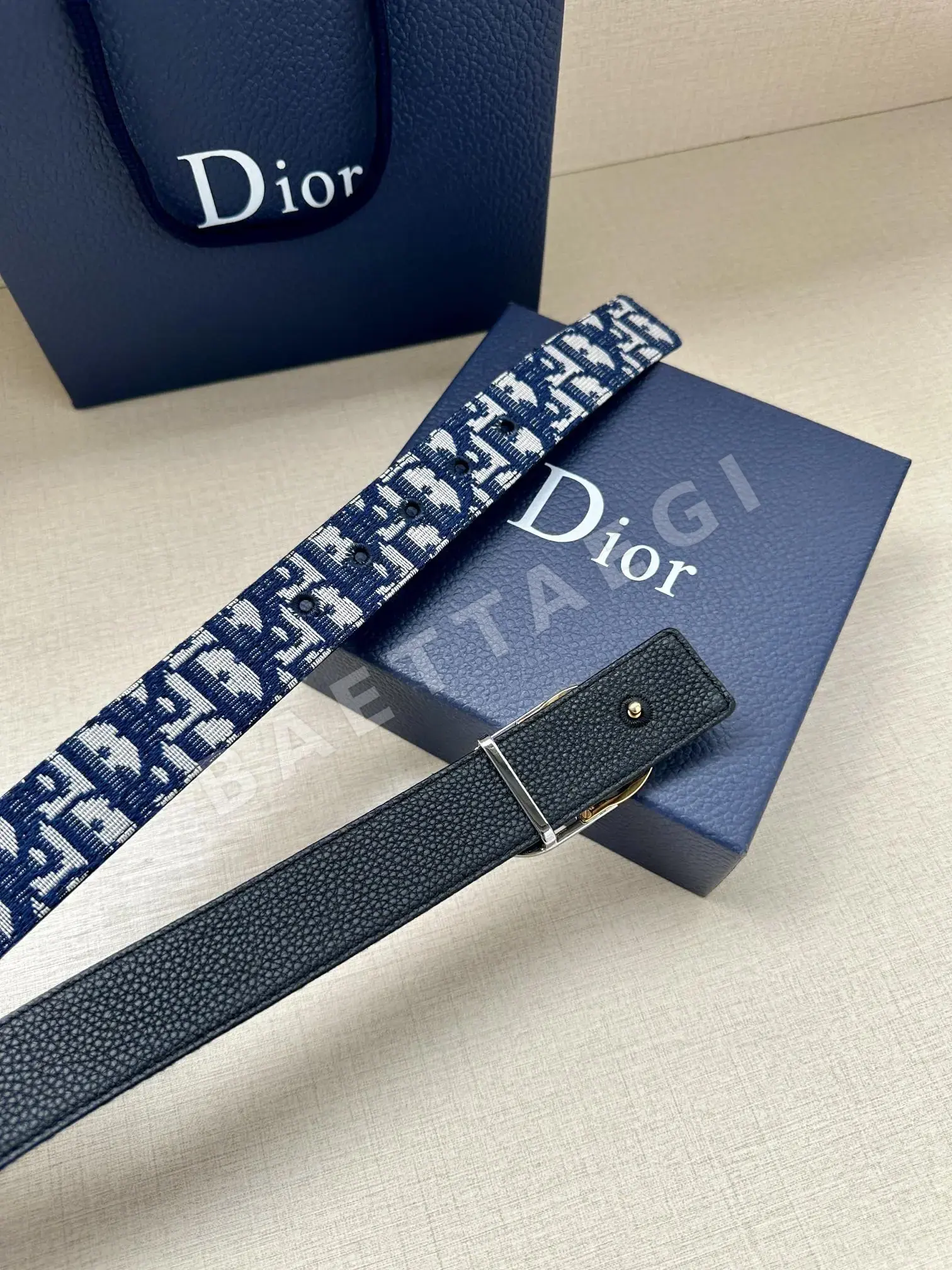 디올 CD 로고 골드 버클 벨트 상세 이미지 5