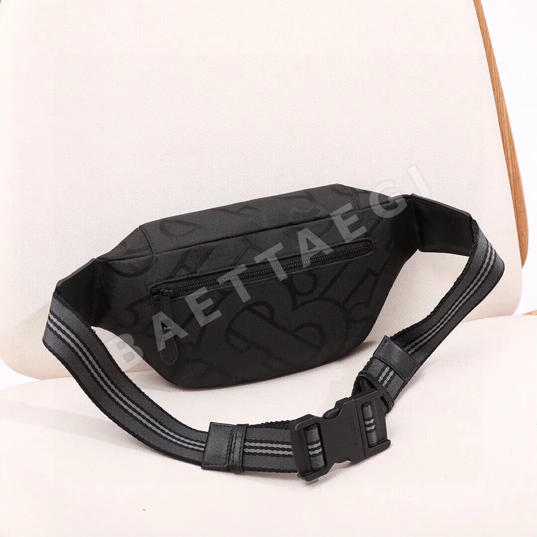 버버리 시그니처 코튼 캔버스 웨이스트백 상세 이미지 2