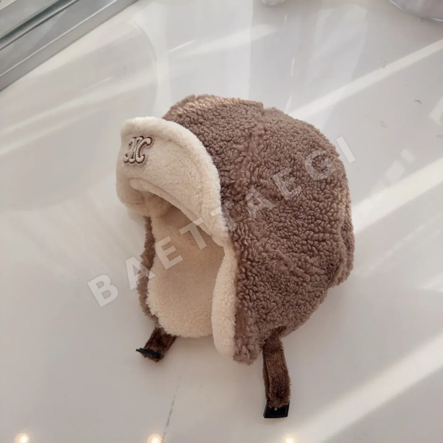 셀린느 이중 구조 램 울 귀마개 모자 84494