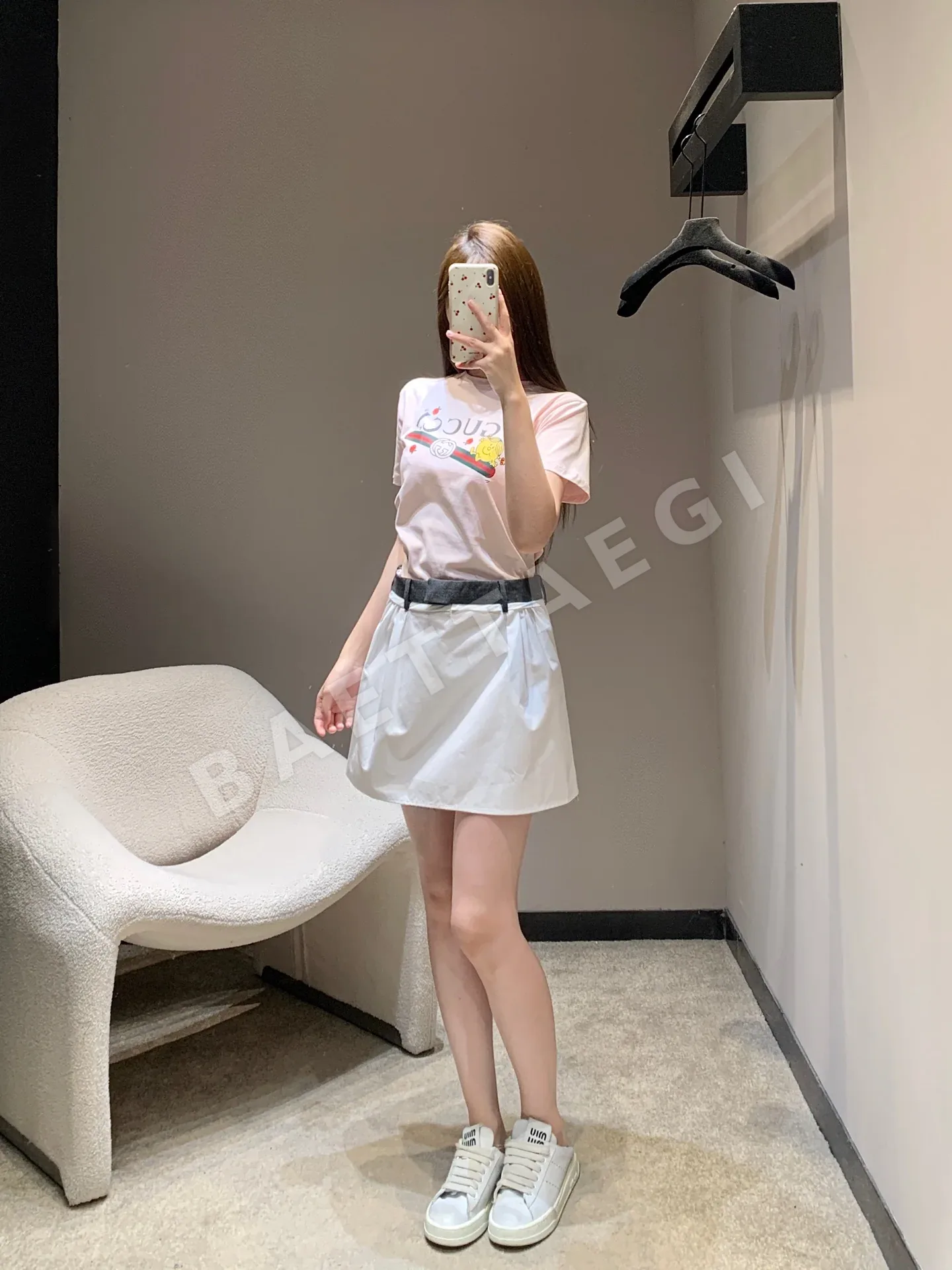 구찌 미니언 프린트 코튼 반팔 티셔츠 상세 이미지 6