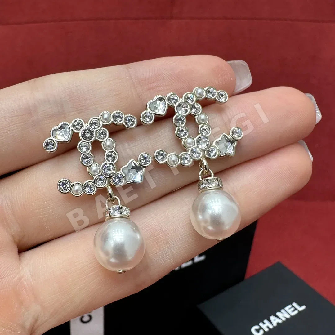 샤넬 스타 하트 진주 더블 C 펜던트 귀걸이 178064